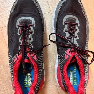 Mens Hoka Bondi’s